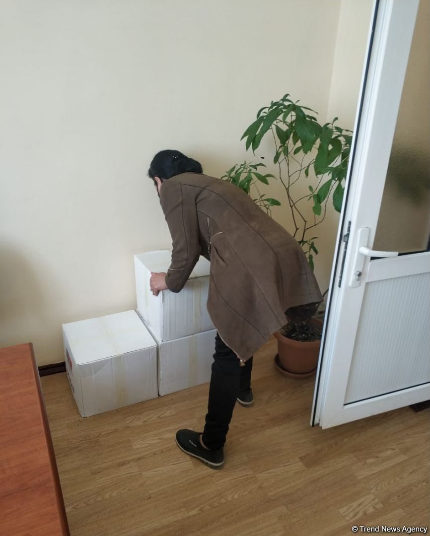 Deputat Sevil Mikayılovanın təşəbbüsü ilə Xudatda ərzaq sovqatı paylanılıb (FOTO)