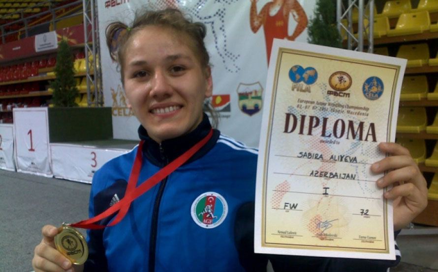 Güləşçimiz qitə birinciliyində bürünc medal uğrunda yarışacaq