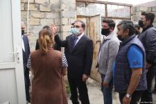 Gəncədə erməni terroru nəticəsində dağılan evlər bərpa olunur (FOTO)