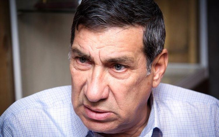 Arif Quliyev süni tənəffüs aparatına qoşulub, vəziyyəti ağır olaraq qalır