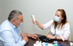 Daha 80-ə yaxın jurnalist vaksinasiya olundu (FOTO)