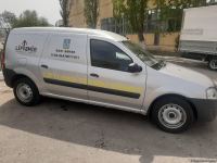 Paytaxtda binalara yeni liftlər quraşdırılır (FOTO)