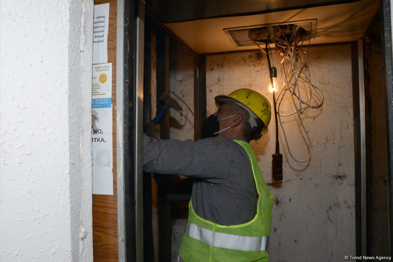 Bakının 3 rayonunda liftlər yenilənir