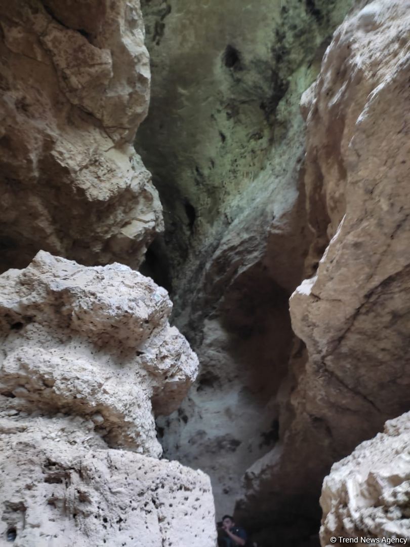 Jurnalistlər Xocavənddə Azıx mağarasında olublar (FOTO)