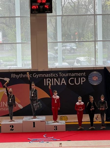 Bədii gimnastlarımız daha 3 medal qazandı (FOTO)