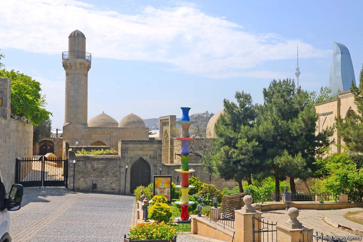 İçərişəhərin gəzməli-görməli yerləri (FOTO)