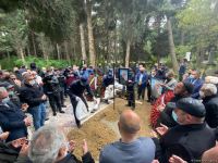 Fikrət Qoca dəfn edilib (FOTO/VİDEO) (ƏLAVƏ OLUNUB)