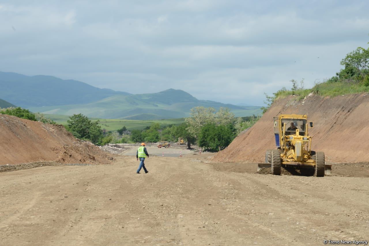Zəfər yolu bu ilin sentyabrında istifadəyə veriləcək (FOTO/VİDEO)