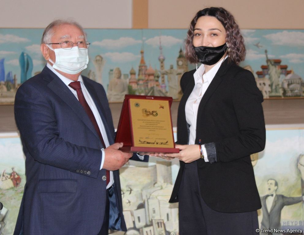 Odlar Yurdu Universitetində “Mən Qarabağam" layihəsi çərçivəsinə sərgi keçirilib (FOTO)