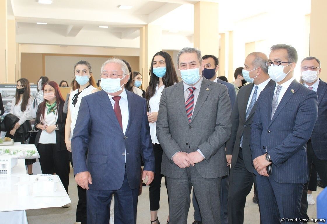 Odlar Yurdu Universitetində “Mən Qarabağam" layihəsi çərçivəsinə sərgi keçirilib (FOTO)