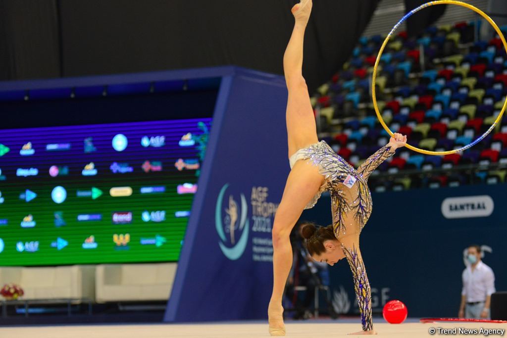 Bədii gimnastika üzrə Dünya Kubokunun birinci günündə maraqlı anlar (FOTO)