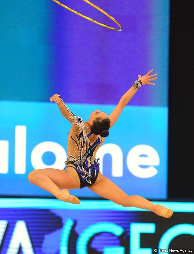 Bədii gimnastika üzrə Dünya Kubokunun birinci günündə maraqlı anlar (FOTO)