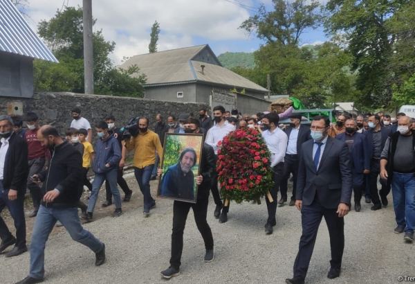 Xalq Şairi Musa Yaqub dəfn edilib (FOTO)