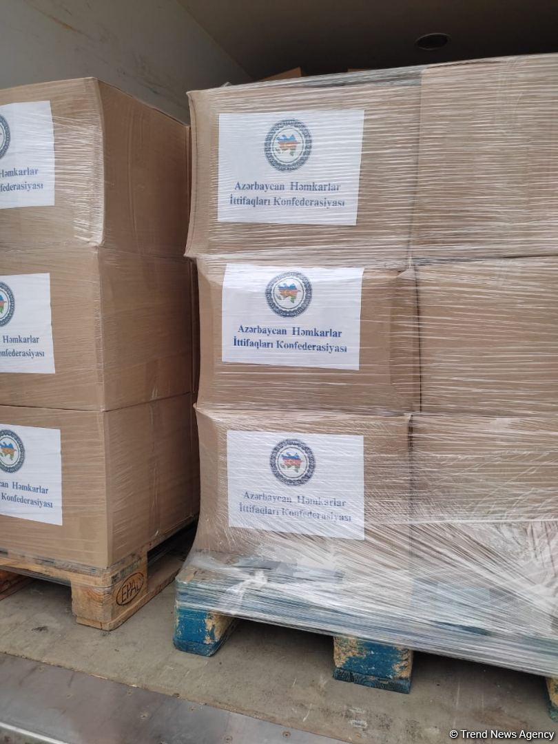 AHİK daha 5000 ailəyə ərzaq sovqatı göndərib (FOTO)