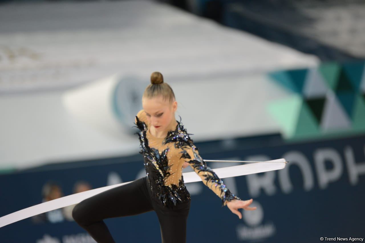Milli Gimnastika Arenasında bədii gimnastika üzrə Dünya Kubokunun ikinci günü başlayıb (FOTO)