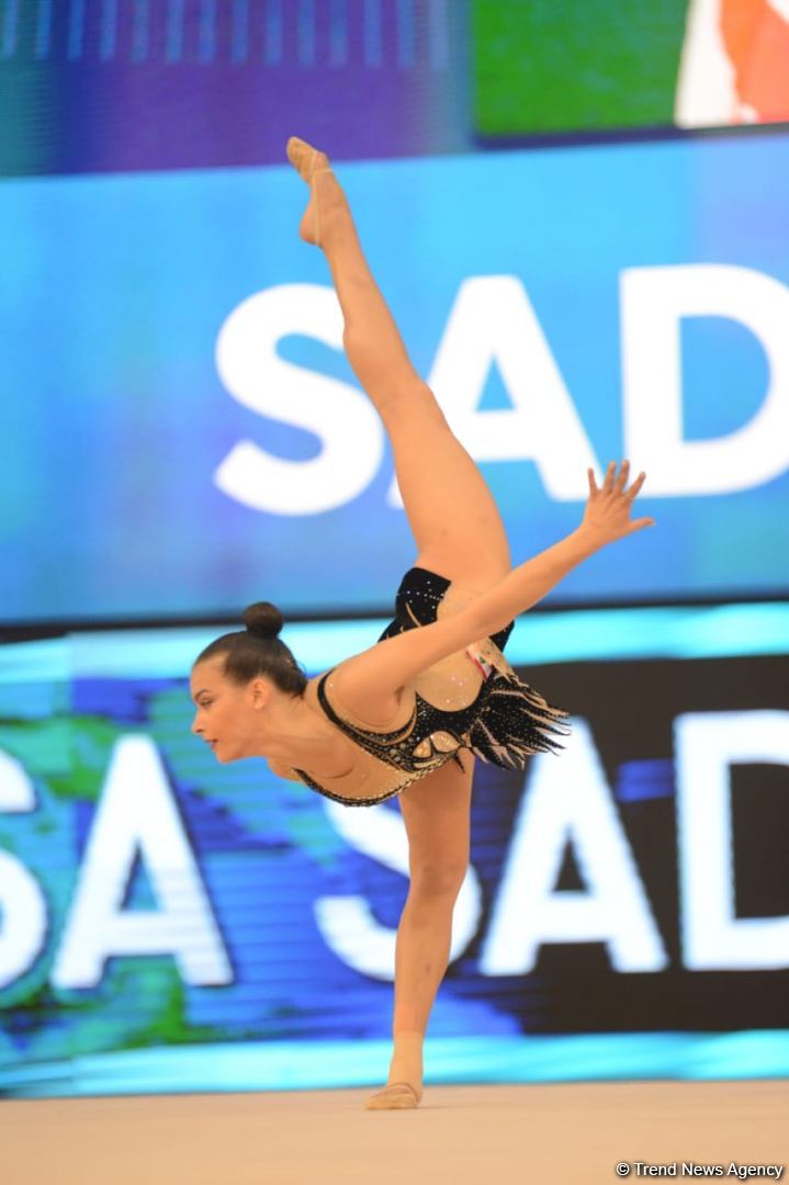 Milli Gimnastika Arenasında bədii gimnastika üzrə Dünya Kubokunun ikinci günü başlayıb (FOTO)