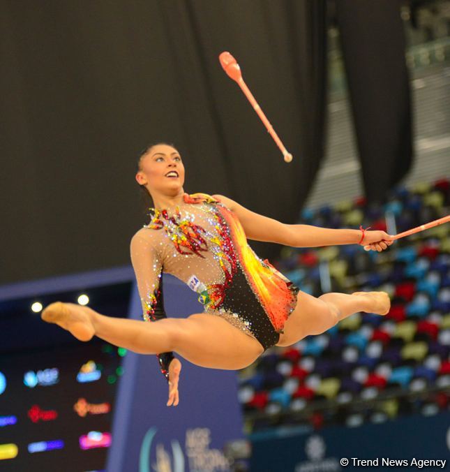 Bədii gimnastika üzrə Dünya Kubokunun ikinci günündə maraqlı anlar (FOTO)