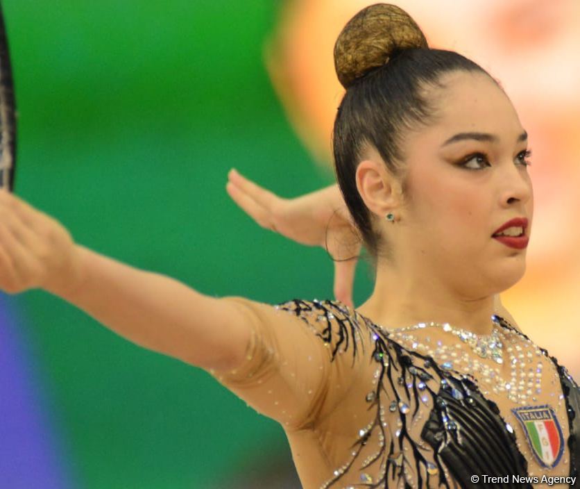 İtaliyalı gimnast Dünya Kubokunda topla hərəkətlərdə qalib gəlib