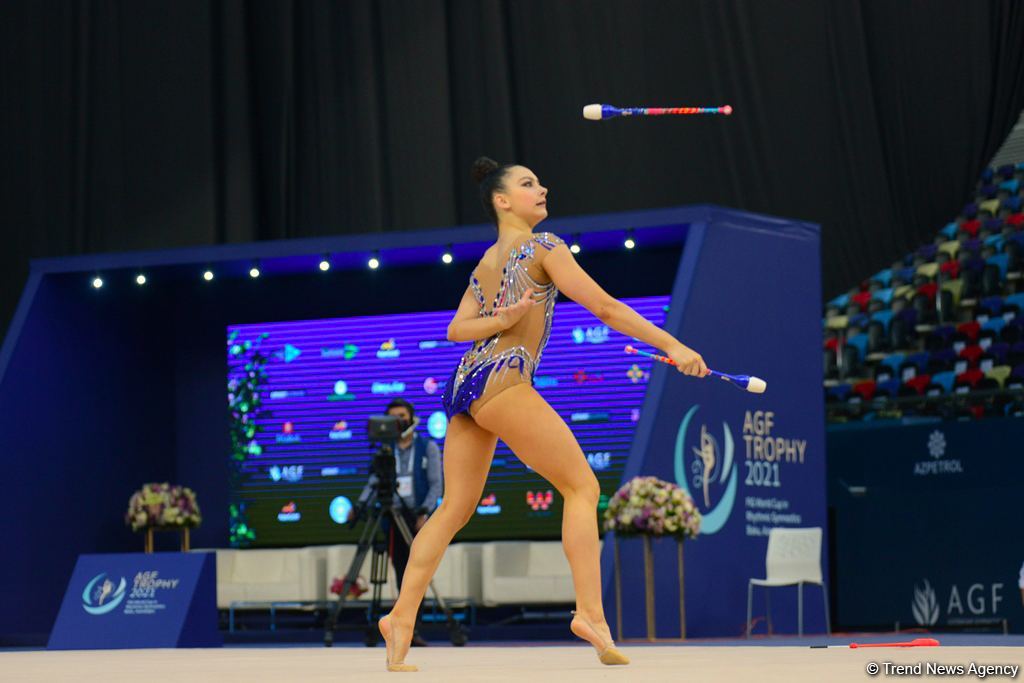 Bədii gimnastika üzrə Dünya Kubokunun üçüncü günündə maraqlı anlar (FOTO)