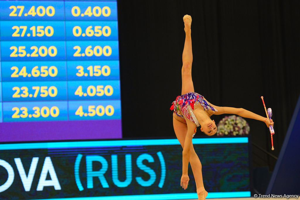 Bədii gimnastika üzrə Dünya Kubokunun üçüncü günündə maraqlı anlar (FOTO)