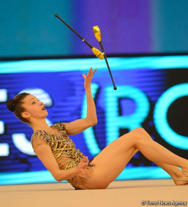 Bədii gimnastika üzrə Dünya Kubokunun üçüncü günündə maraqlı anlar (FOTO)