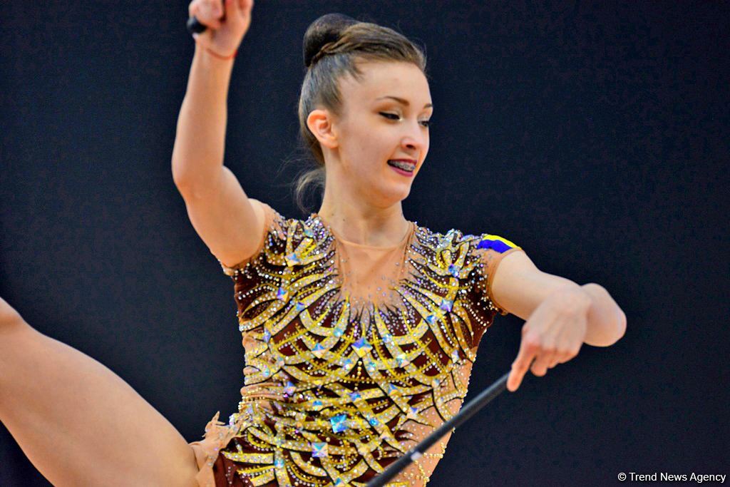 Bədii gimnastika üzrə Dünya Kubokunun üçüncü günündə maraqlı anlar (FOTO)