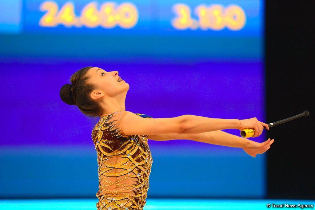 Bədii gimnastika üzrə Dünya Kubokunun üçüncü günündə maraqlı anlar (FOTO)