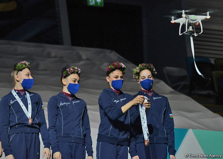 Milli Gimnastika Arenasında bədii gimnastika üzrə Dünya Kubokunun qalibləri mükafatlandırılıb (FOTO)