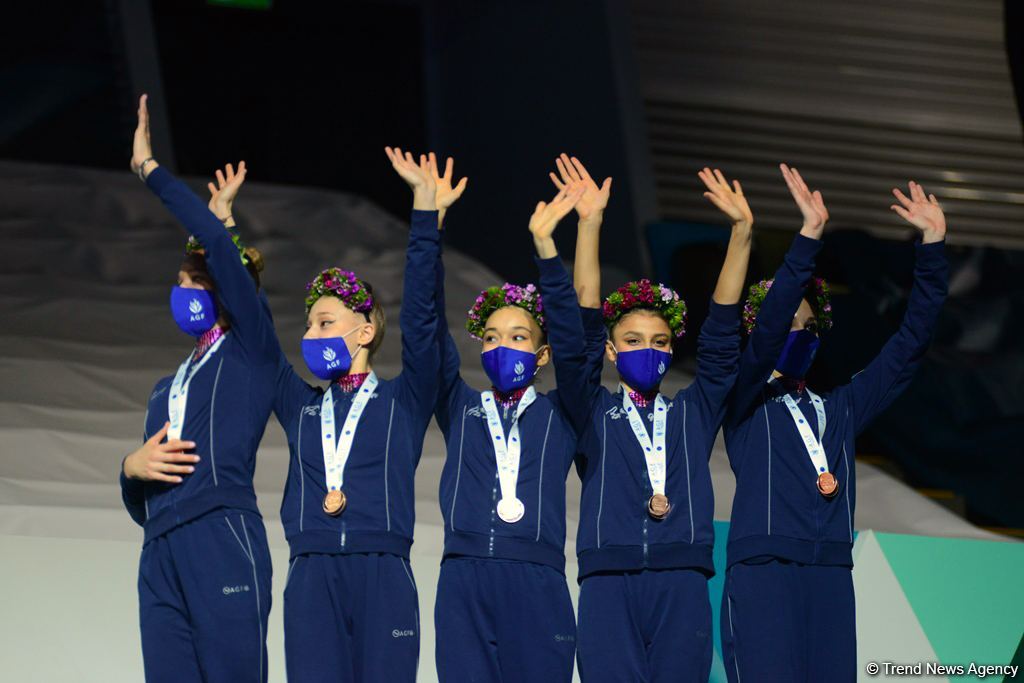 Milli Gimnastika Arenasında bədii gimnastika üzrə Dünya Kubokunun qalibləri mükafatlandırılıb (FOTO)