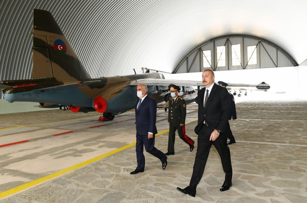 Prezident İlham Əliyev Əlahiddə Ümumqoşun Ordunun hərbi aerodromunun açılışında iştirak edib (FOTO) (YENİLƏNİB)