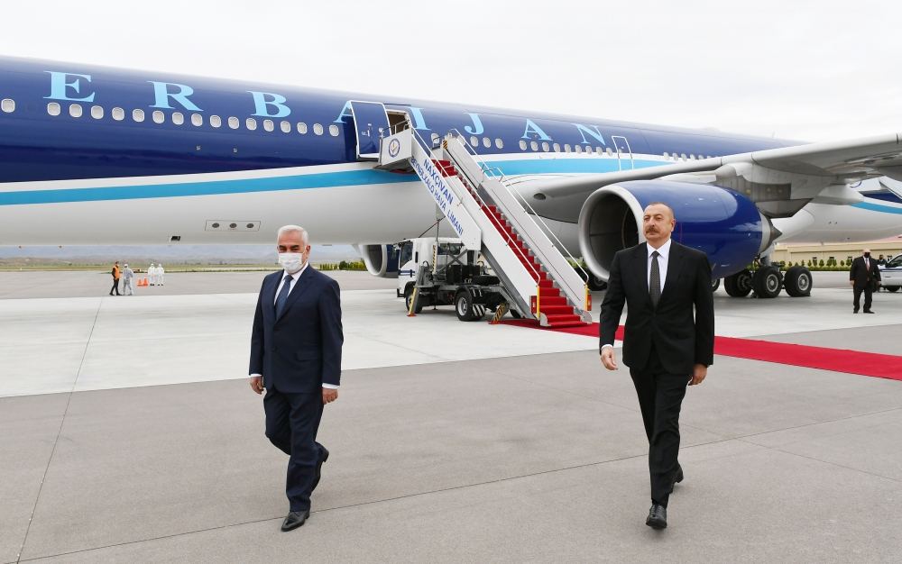 Prezident İlham Əliyev Naxçıvan Muxtar Respublikasına səfər edib (FOTO)