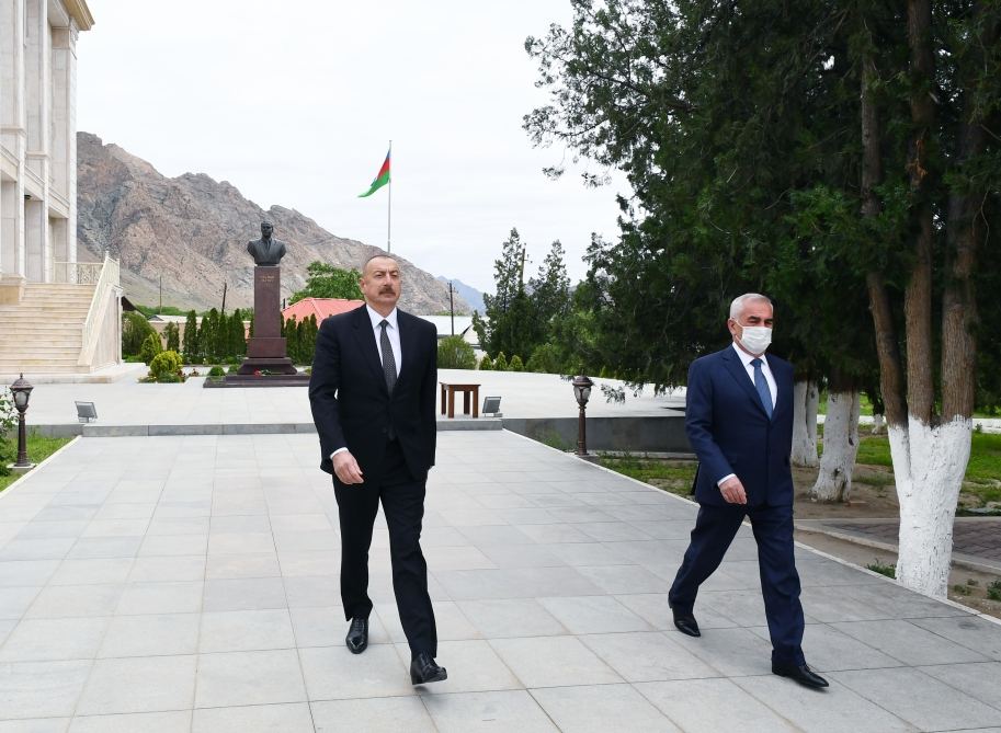 Prezident İlham Əliyev Ordubadın su və kanalizasiya sistemlərinin yenidən qurulması layihəsinin açılışında iştirak edib (FOTO) (YENİLƏNİB-2)