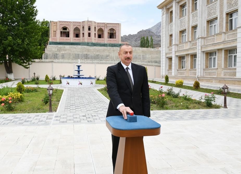 Prezident İlham Əliyev Ordubadın su və kanalizasiya sistemlərinin yenidən qurulması layihəsinin açılışında iştirak edib (FOTO) (YENİLƏNİB-2)