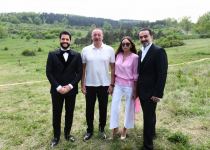 Prezident İlham Əliyev və birinci xanım Mehriban Əliyeva Şuşada “Xarıbülbül” musiqi festivalının qala-konsertində iştirak ediblər (FOTO/VİDEO) (YENİLƏNİB)