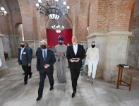 Prezident İlham Əliyev və birinci xanım Mehriban Əliyeva Qəbələnin Nic qəsəbəsindəki Müqəddəs Məryəm Ana Alban kilsəsində olublar (FOTO/VİDEO) (YENİLƏNİB)
