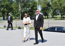 Prezident İlham Əliyev və birinci xanım Mehriban Əliyeva Qəbələ Dəmir yolu Vağzalının və Ləki stansiyası-Qəbələ birxətli dəmir yolunun açılışında iştirak ediblər (FOTO/VİDEO) (YENİLƏNİB)