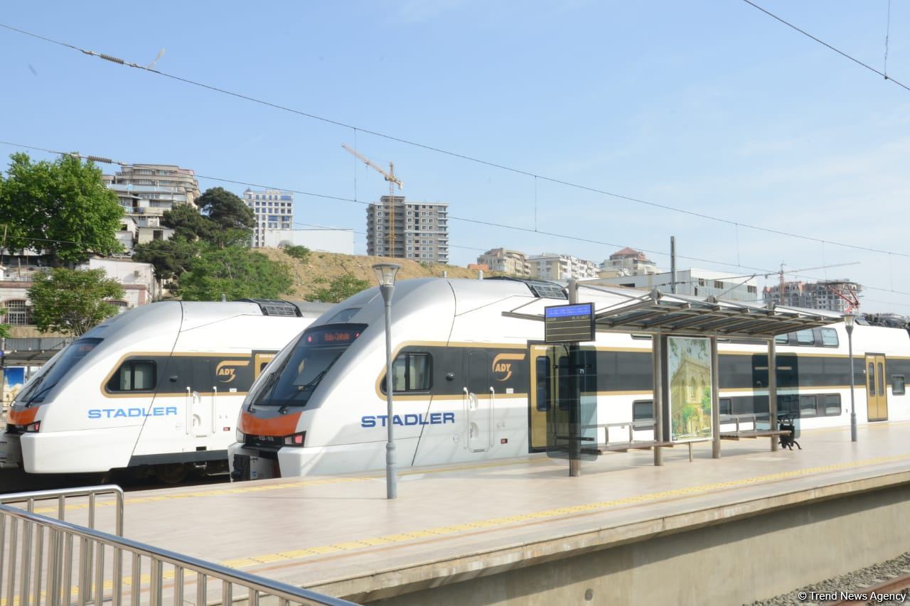 Bakıdan Qəbələyə ilk qatar yola düşüb (FOTO)