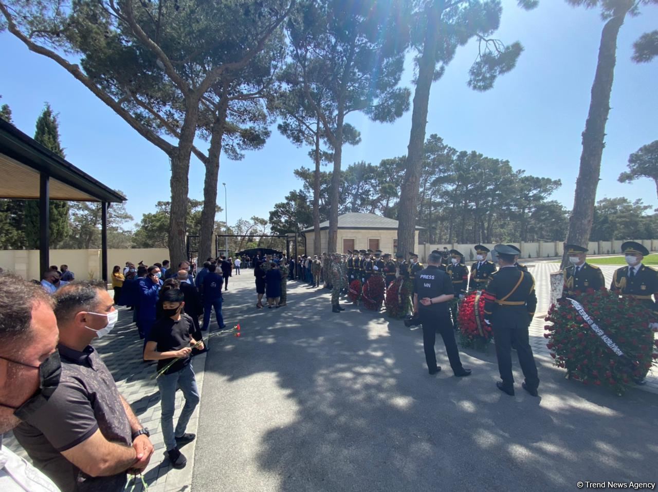 Ötən gün nəşi tapılan şəhid Təbriz İbrahimov dəfn olunub (FOTO/VİDEO)