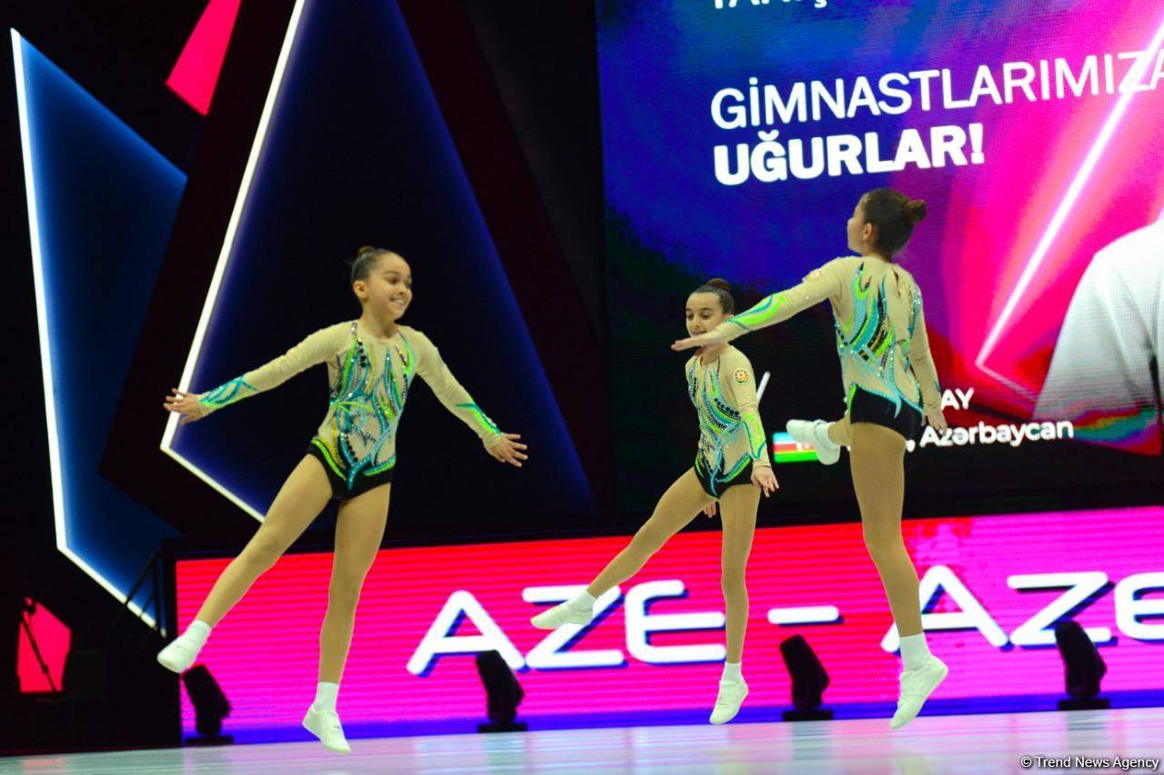 Aerobika gimnastikası üzrə Dünya Yaş Qrupları Yarışlarının birinci günündən maraqlı anlar (FOTO)