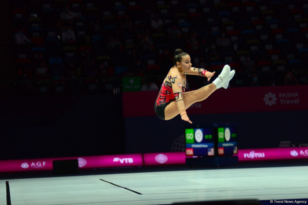 Aerobika gimnastikası üzrə Dünya Yaş Qrupları Yarışlarının birinci günündən maraqlı anlar (FOTO)