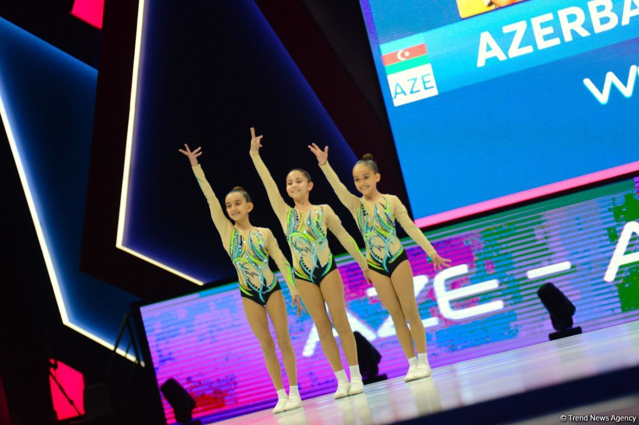 Aerobika gimnastikası üzrə Dünya Yaş Qrupları Yarışlarının birinci günündən maraqlı anlar (FOTO)