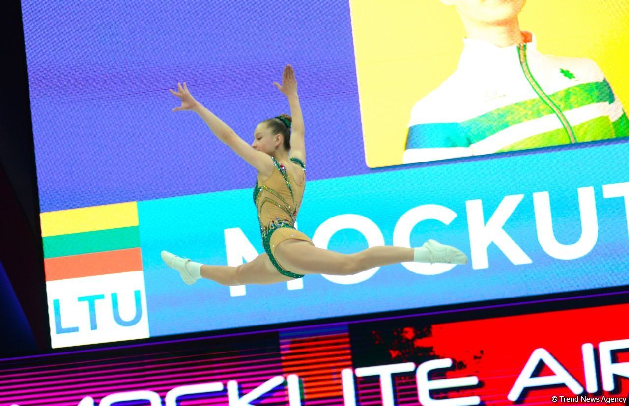 Aerobika gimnastikası üzrə Dünya Yaş Qrupları Yarışlarının birinci günündən maraqlı anlar (FOTO)