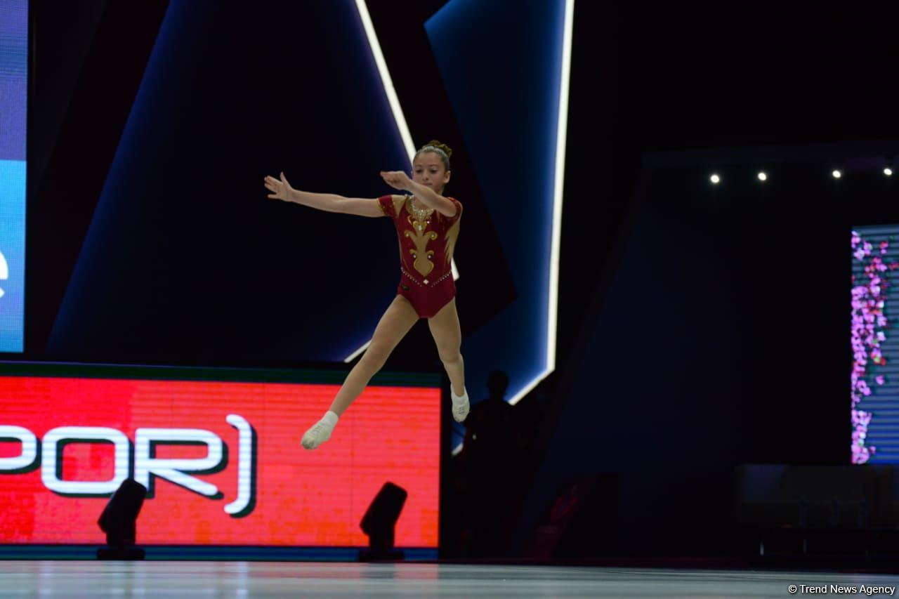 Bakıda aerobika gimnastikası üzrə Dünya Yaş Qrupları Yarışlarının ikinci günü başlayıb (FOTO)