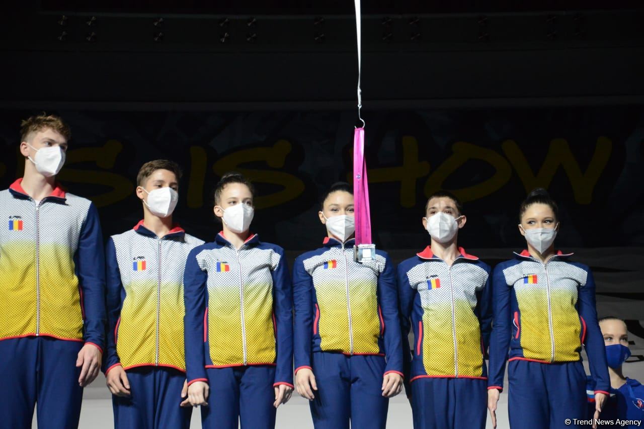 Aerobika gimnastikası üzrə Dünya Yaş Qrupları Yarışlarında qrup hərəkətlərdə və aerodans proqramında qaliblər mükafatlandırılıb (FOTO)