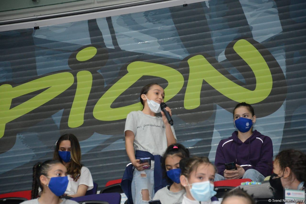 Bakıda gimnastların dünya və Avropa çempionu Vladislav Osknerlə görüşü keçirilib (FOTO)