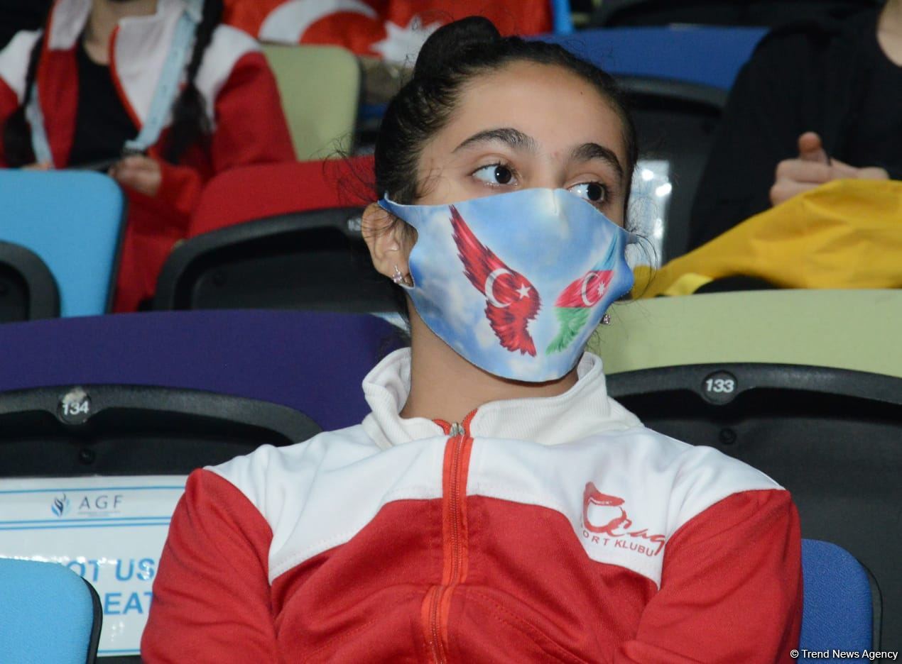 Bakıda gimnastların dünya və Avropa çempionu Vladislav Osknerlə görüşü keçirilib (FOTO)