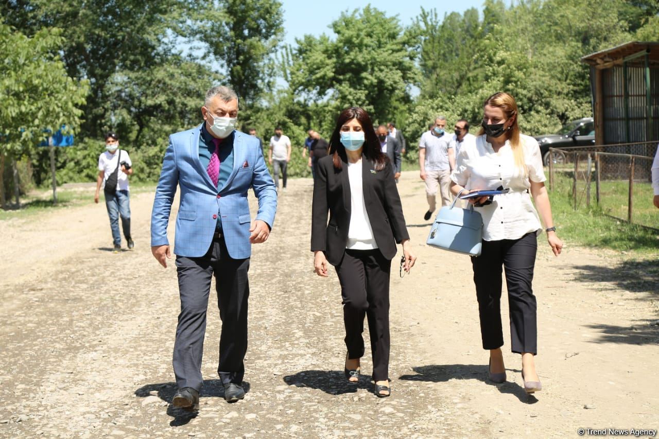 Xaçmazda inşa olunan "Qələbə" parkında “Xarıbülbül” abidəsi qoyulub (FOTO)