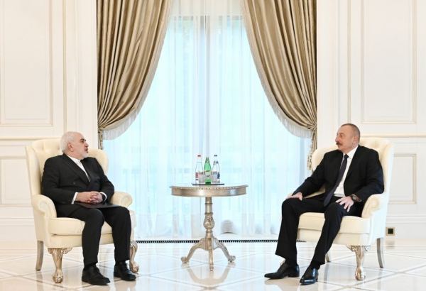 İran Azərbaycanı qələbə münasibəti ilə təbrik etdi