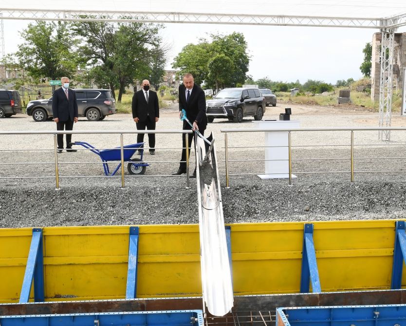 Prezident İlham Əliyev Ağdam şəhər 1 saylı məktəbin yeni binasının təməlini qoyub (FOTO)(YENİLƏNİB)