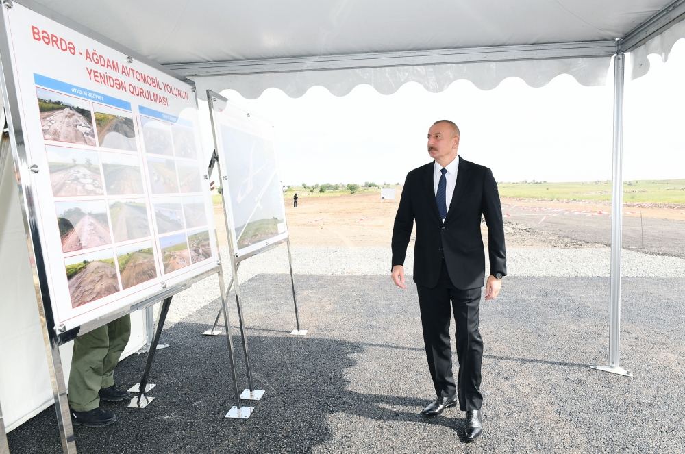 Prezident İlham Əliyev Ağdama səfər edib, Bərdə-Ağdam avtomobil yolunun təməlqoyma mərasimində iştirak edib (FOTO)(YENİLƏNİB)